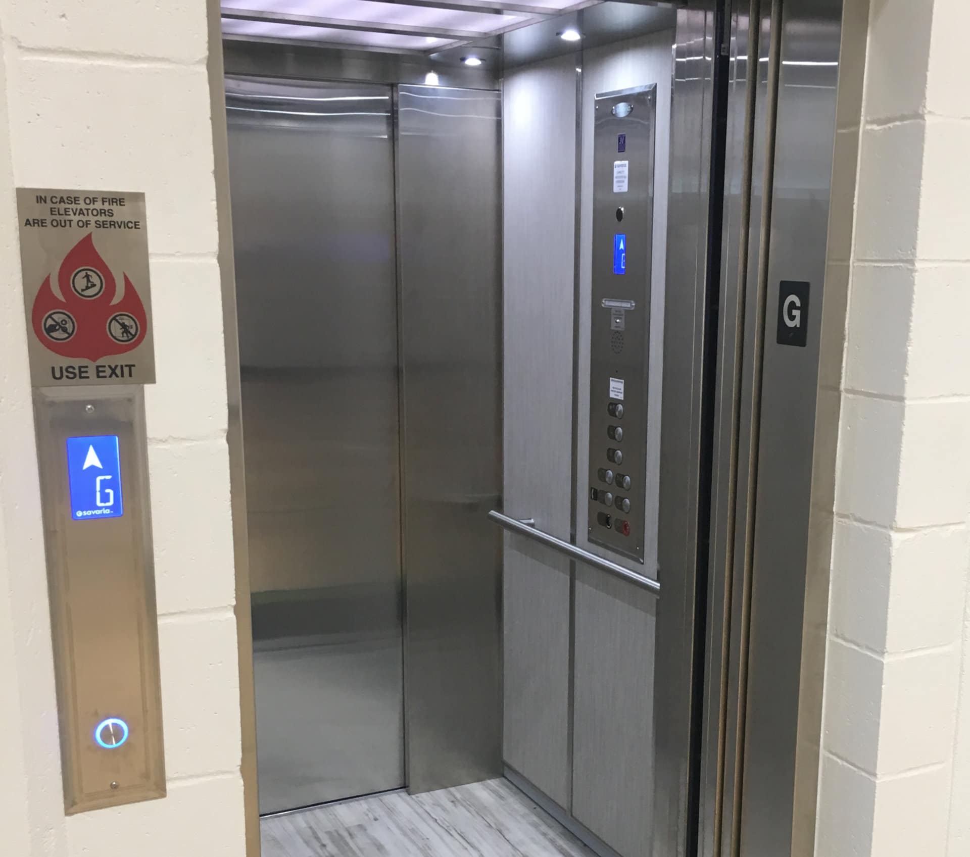 سرویس‎کار آسانسور